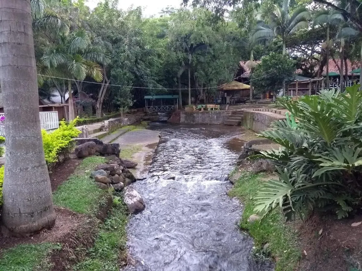 Centro Vacacional El Saman Colombia