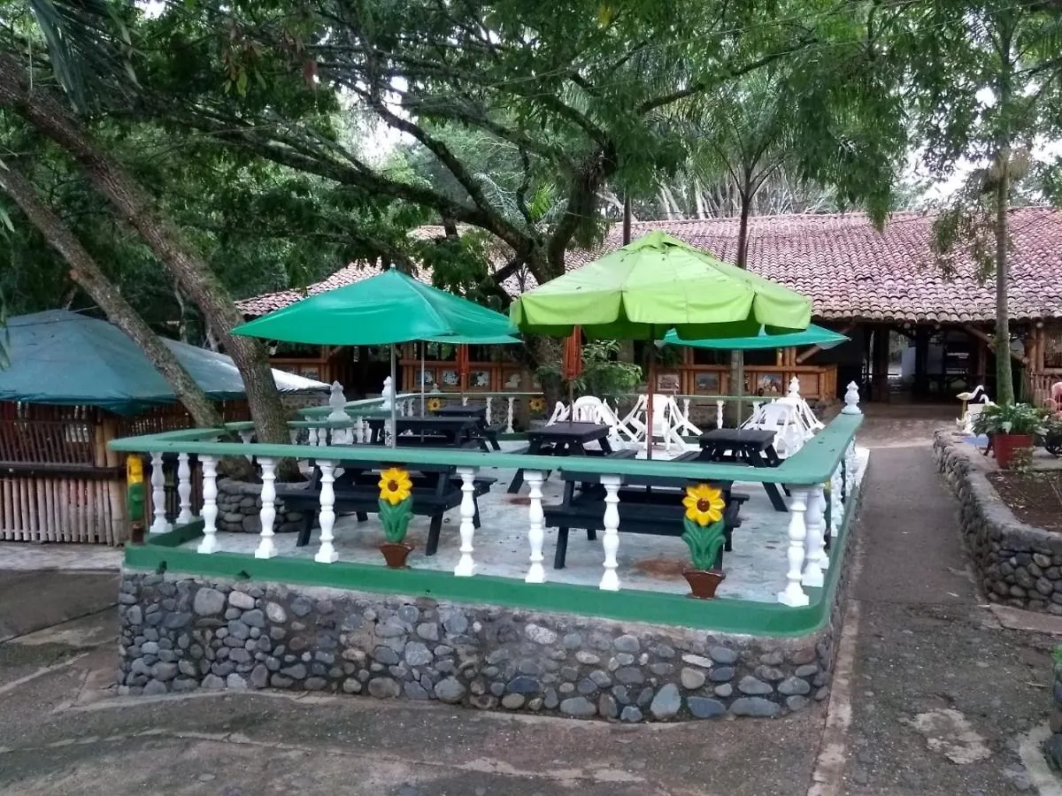 Hotel Centro Vacacional El Saman